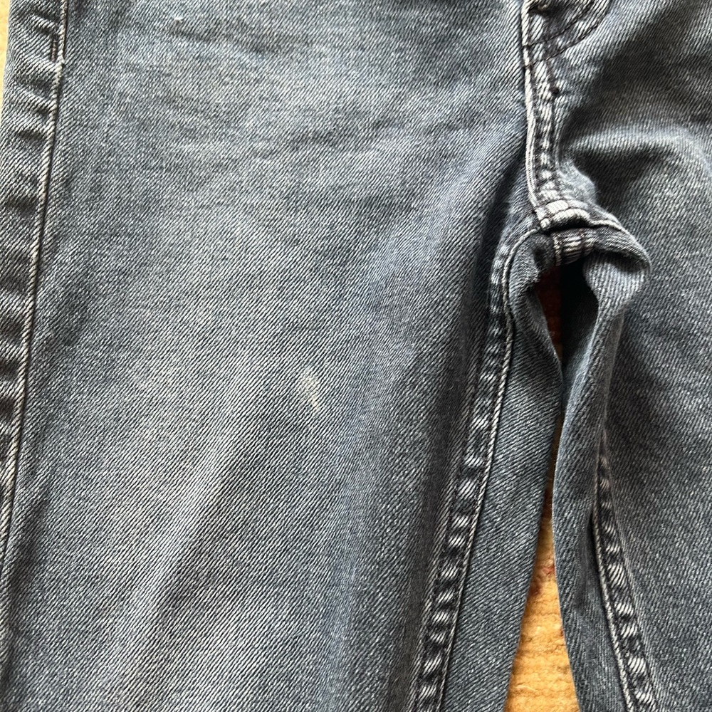 Redone Originals High Rise Ankle Crop with Stretch in Worn Black - Picture 3 of 6